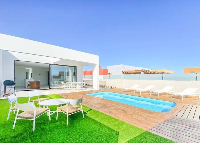 Lea Luxury Golf House
